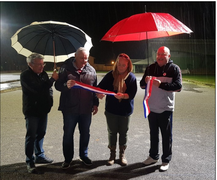 Inauguration du boulodrome de Mées sous la pluie